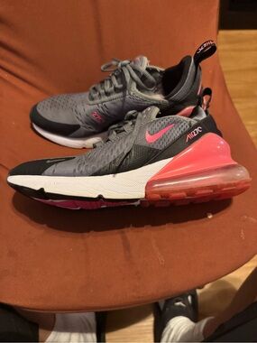 Nike air max 270 used Sz 6y rare